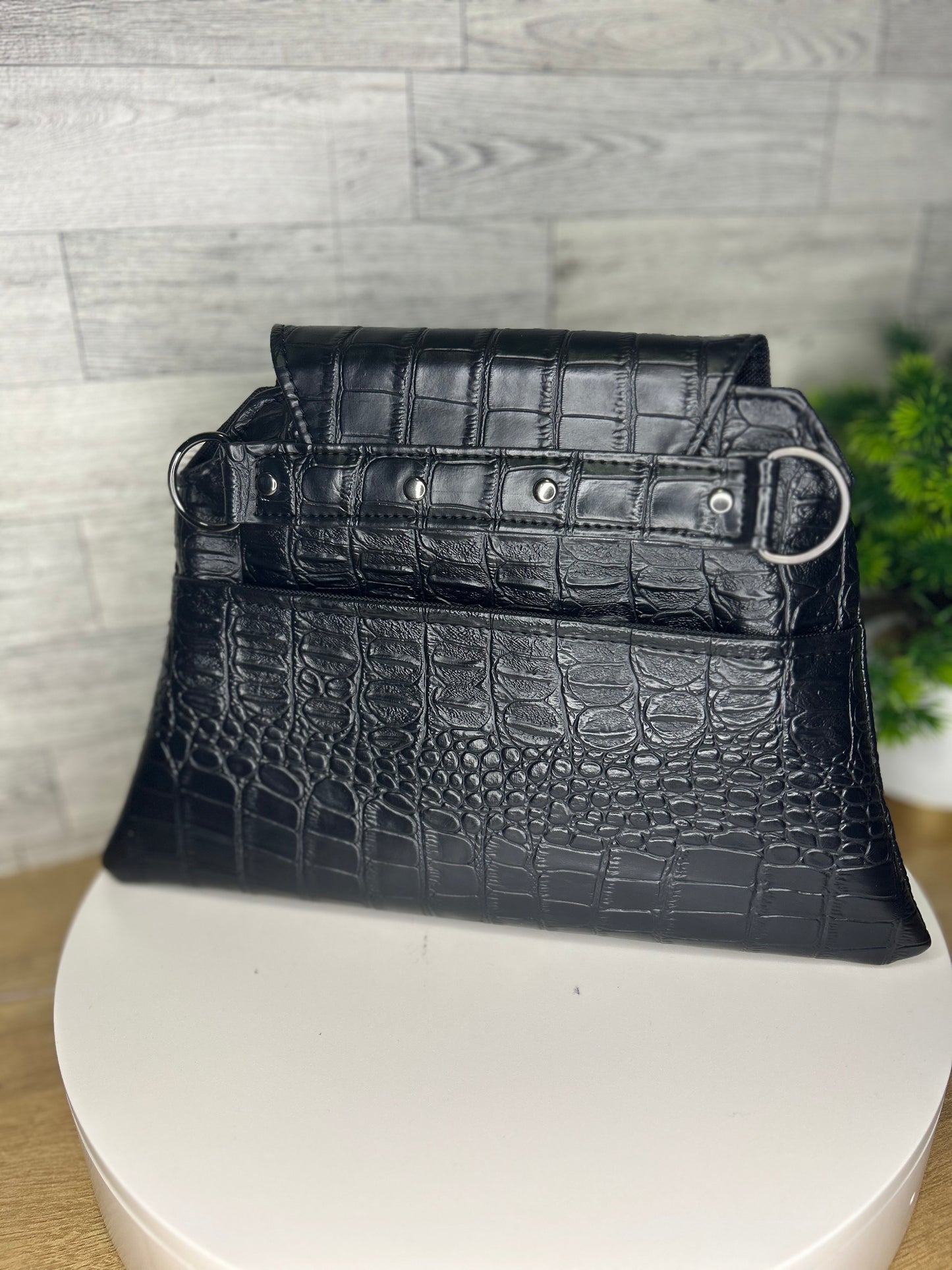 The Jenesis Crossbody Bag Pattern